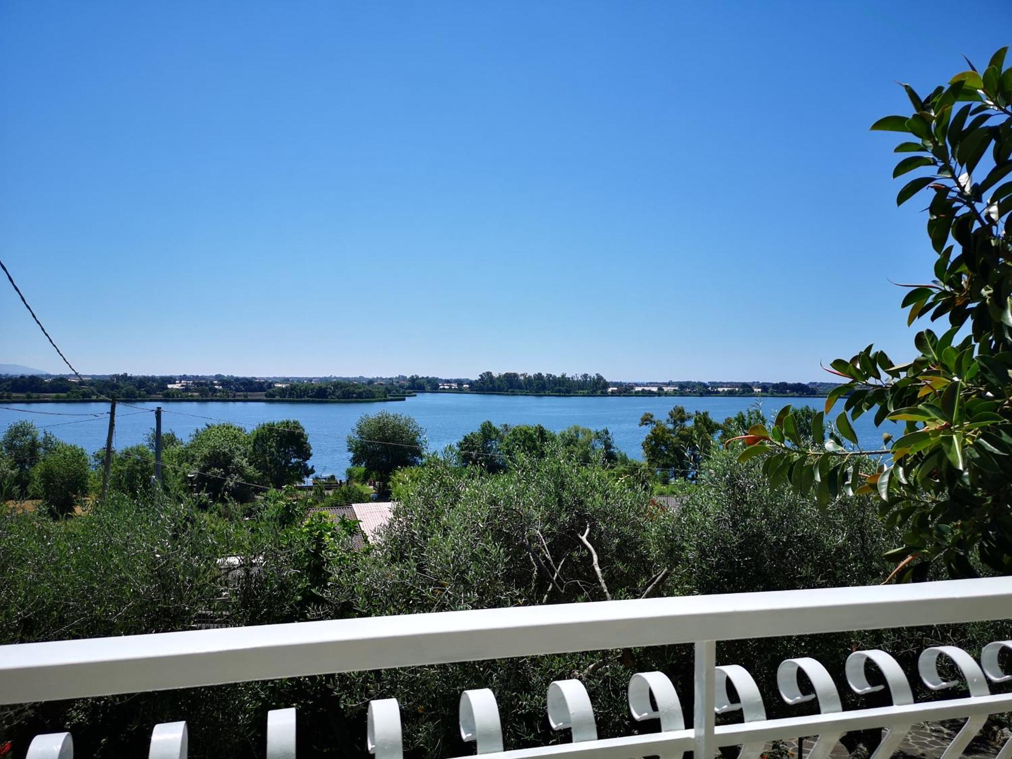 Sul Lago Dorato Terracina Zimmer foto